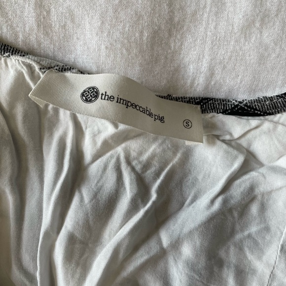 🚨4/$10🚨 The Impeccable Pig “That's A Wrap Dress” - Picture 7 of 8